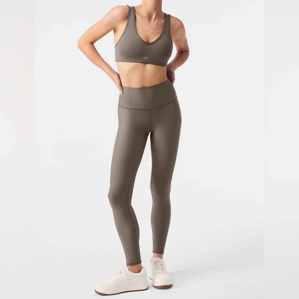 ALO Yoga Airlift High-Waisted 7/8 Leggings - Size S - Olive Tree